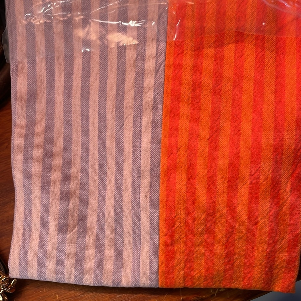 Anthropology, Trudy dish towel. Lilac - Picture 4 of 5
